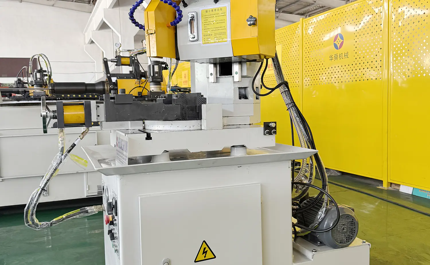 V-serien halvautomatisk hydraulisk metallcirkelsågmaskin