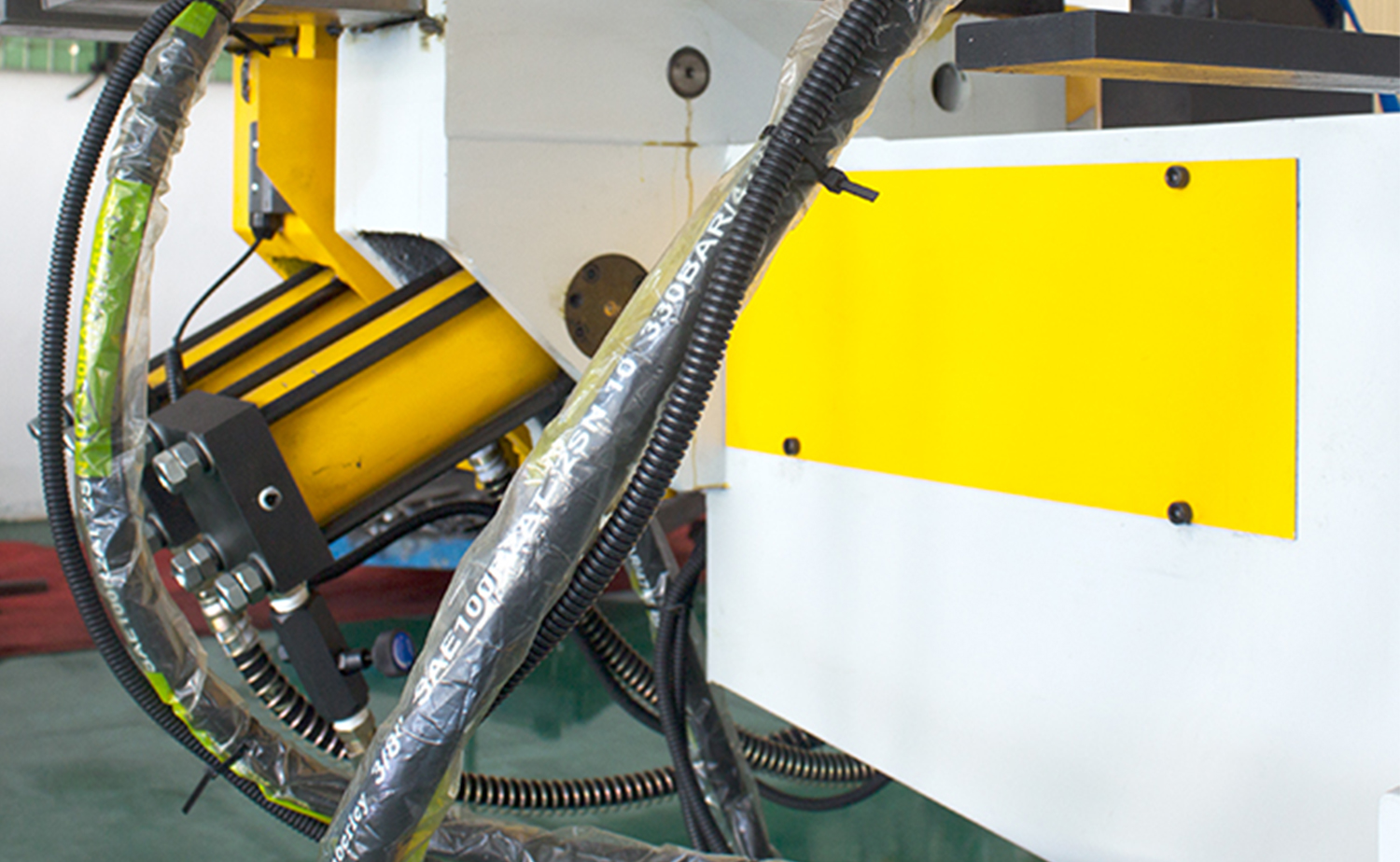 NC S-seriens spindelhydrauliska rörbockare med enkel programinställning NC S-seriens spindelhydrauliska rörbockare med enkel programinställning