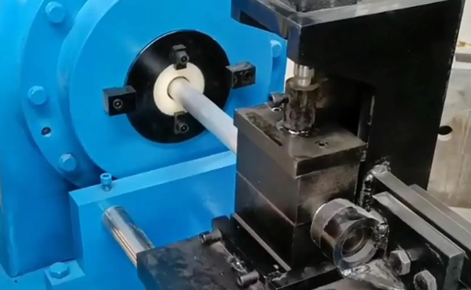 ZTM-50/60/76/114 Multi-Material Applicable Semi-Automatic Taper Tube Reducing Machine