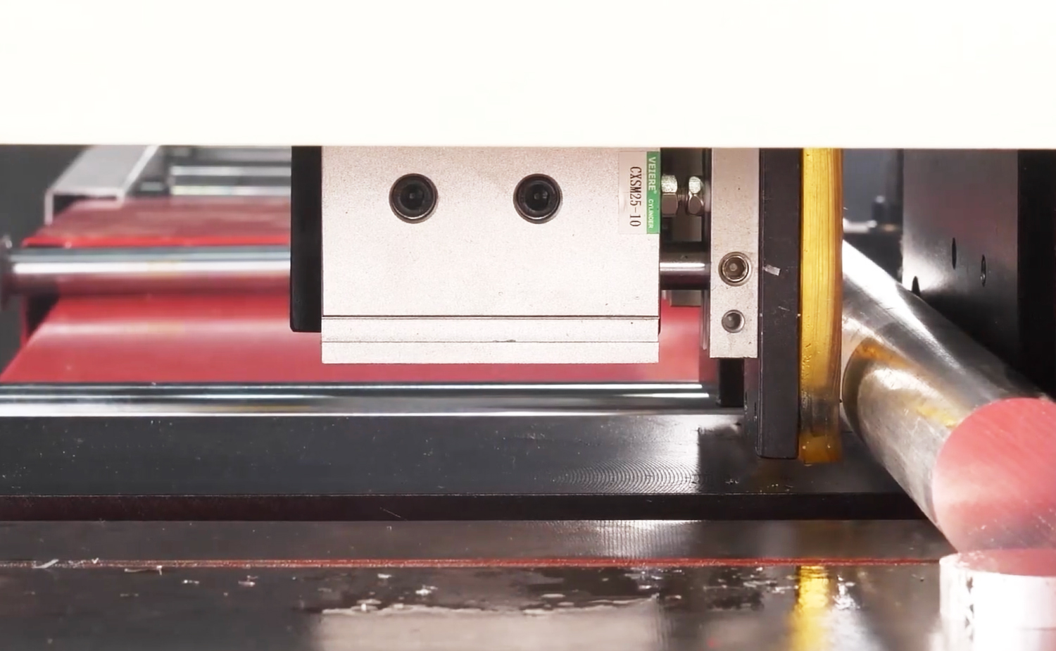 CNC360-serien med hög precision, helautomatisk hydraulisk aluminiumskärmaskin CNC360-serien med hög precision, helautomatisk hydraulisk aluminiumskärmaskin