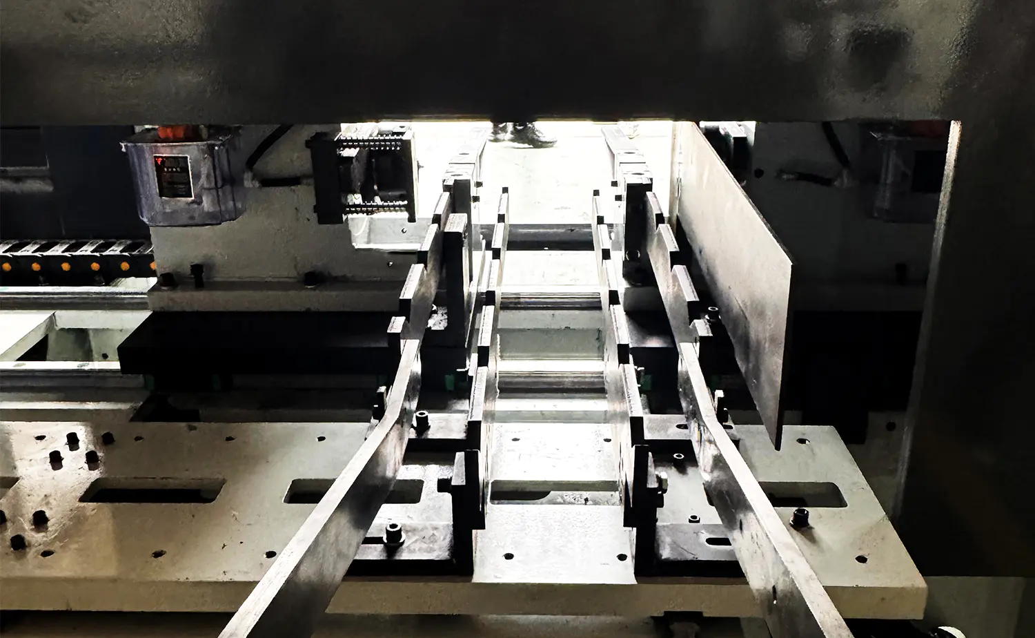 DEF80CNC-serien avfasningsmaskin för servorör med hög stabilitet DEF80CNC-serien avfasningsmaskin för servorör med hög stabilitet