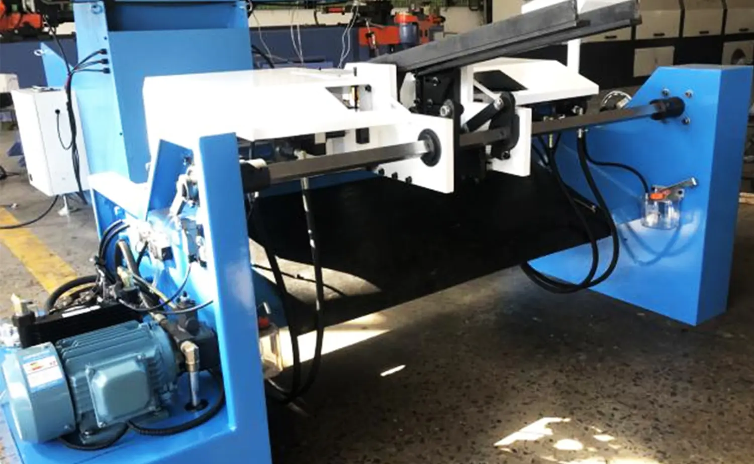 DEF PV-serien dubbelhuvud hydraulisk avfasningsmaskin för rör