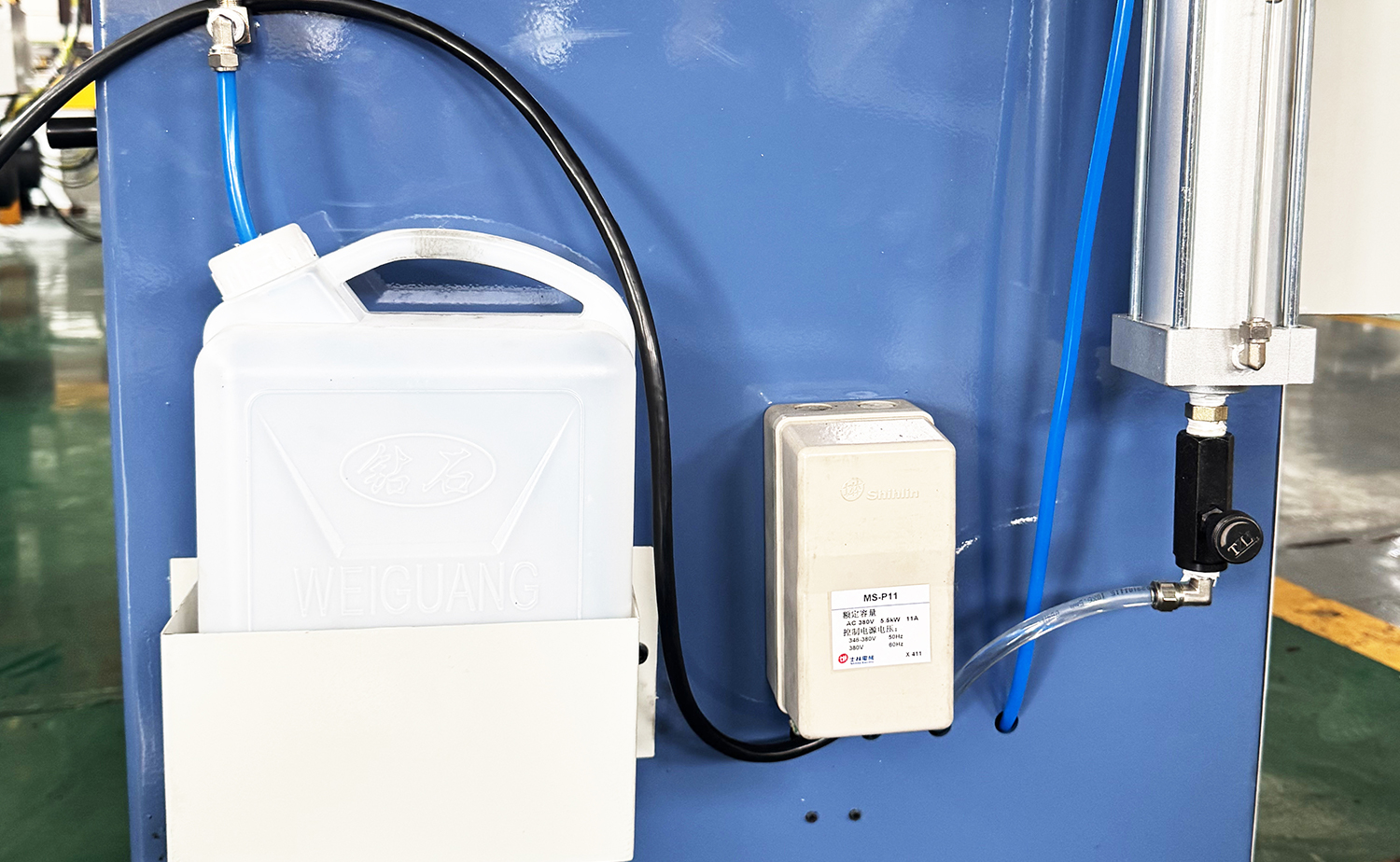 ES455 halvautomatisk aluminiumskärmaskin med vinkelskärfunktion